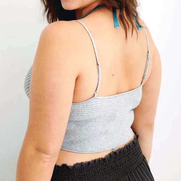 Aerie Women XL Gray Ribbed Knit Wool Blend Crop Cross Front Sweater Tank Top NWT - Picture 2 of 10